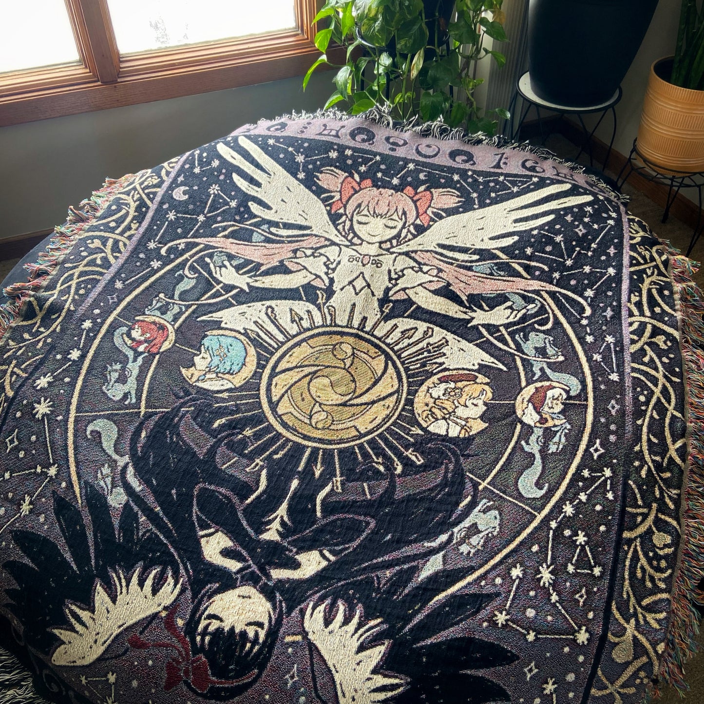 'Goddesses' Tapestry Blanket